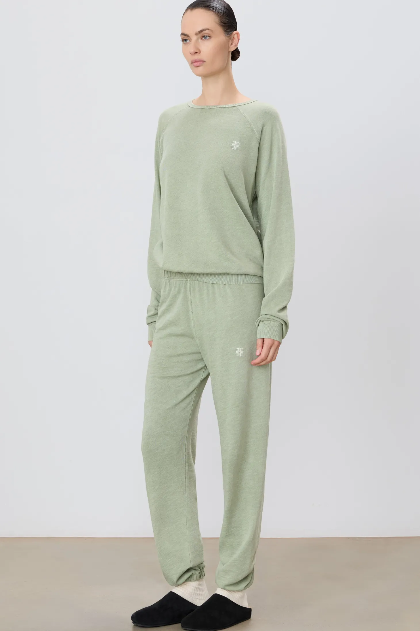 CLASSIC SWEATPANT