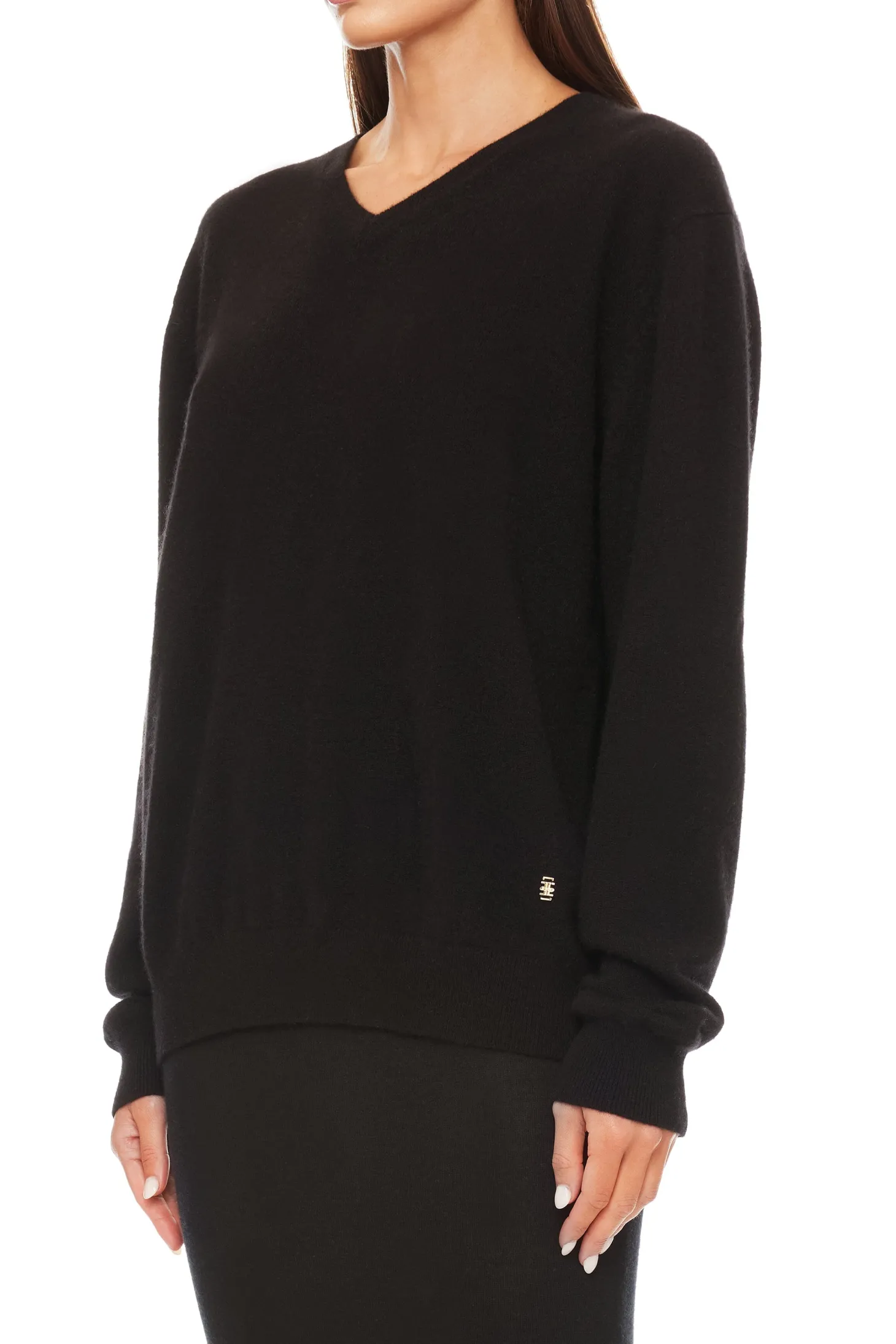 CLIVE V-NECK SWEATER