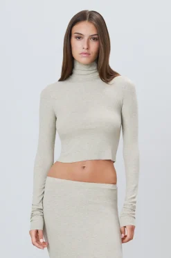 CROPPED FITTED TURTLENECK TOP