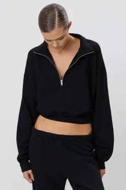 CROPPED HALF-ZIP SWEATSHIRT