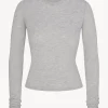 FITTED CREWNECK LONG SLEEVE T-SHIRT