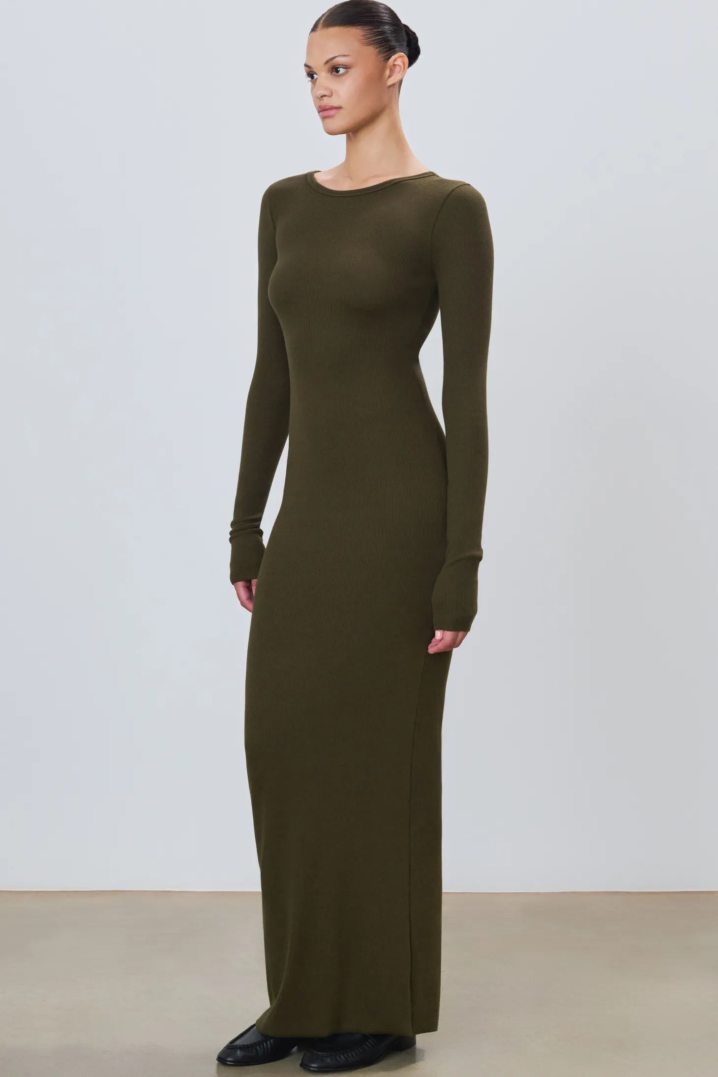LONG SLEEVE CREWNECK MAXI DRESS