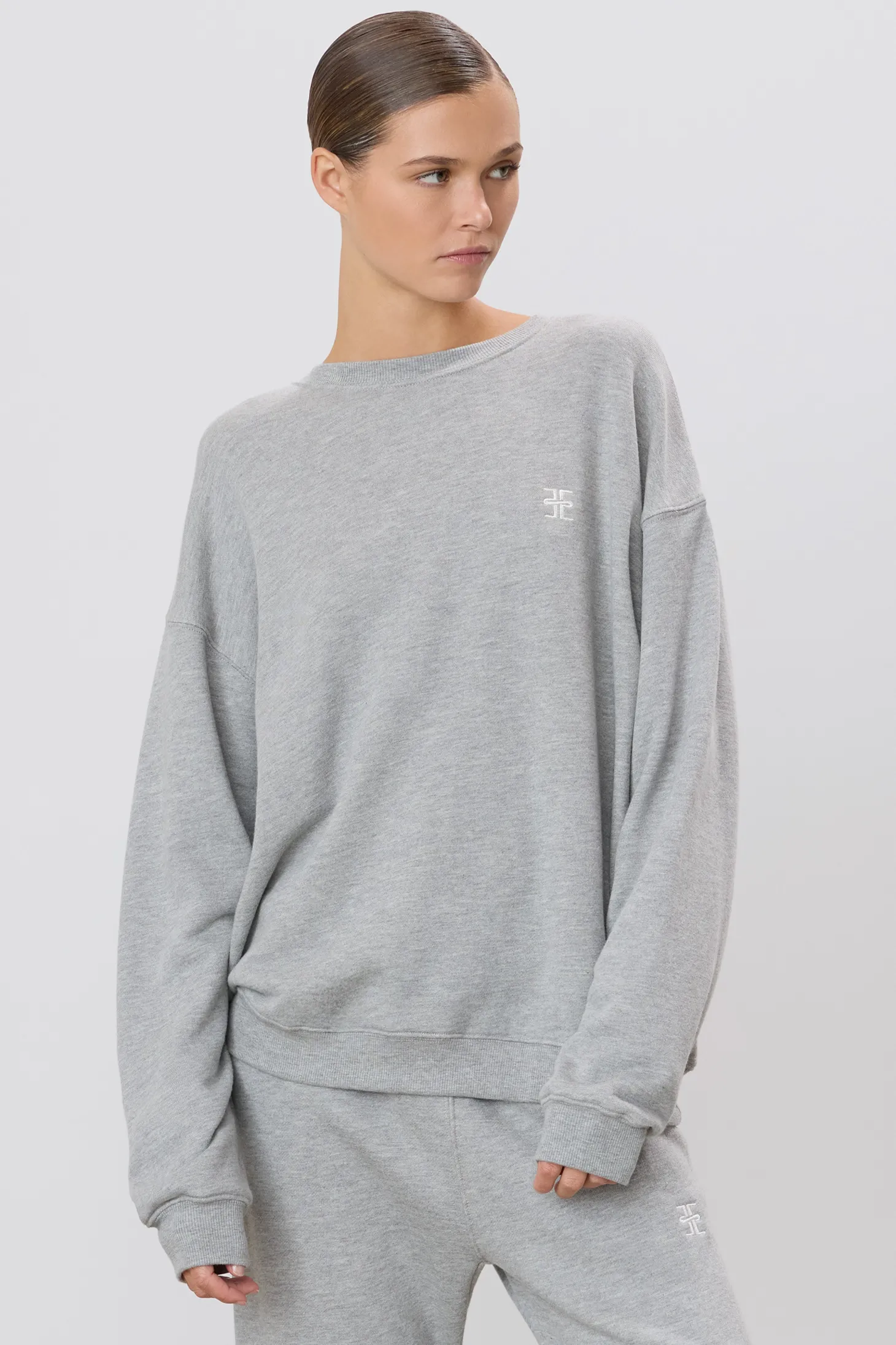 OVERSIZED CREWNECK SWEATSHIRT