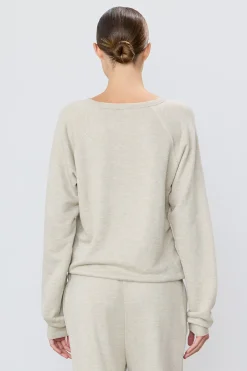 OVERSIZED RAGLAN SWEATSHIRT