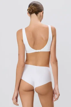 Scoop Neck Bra by Éterne