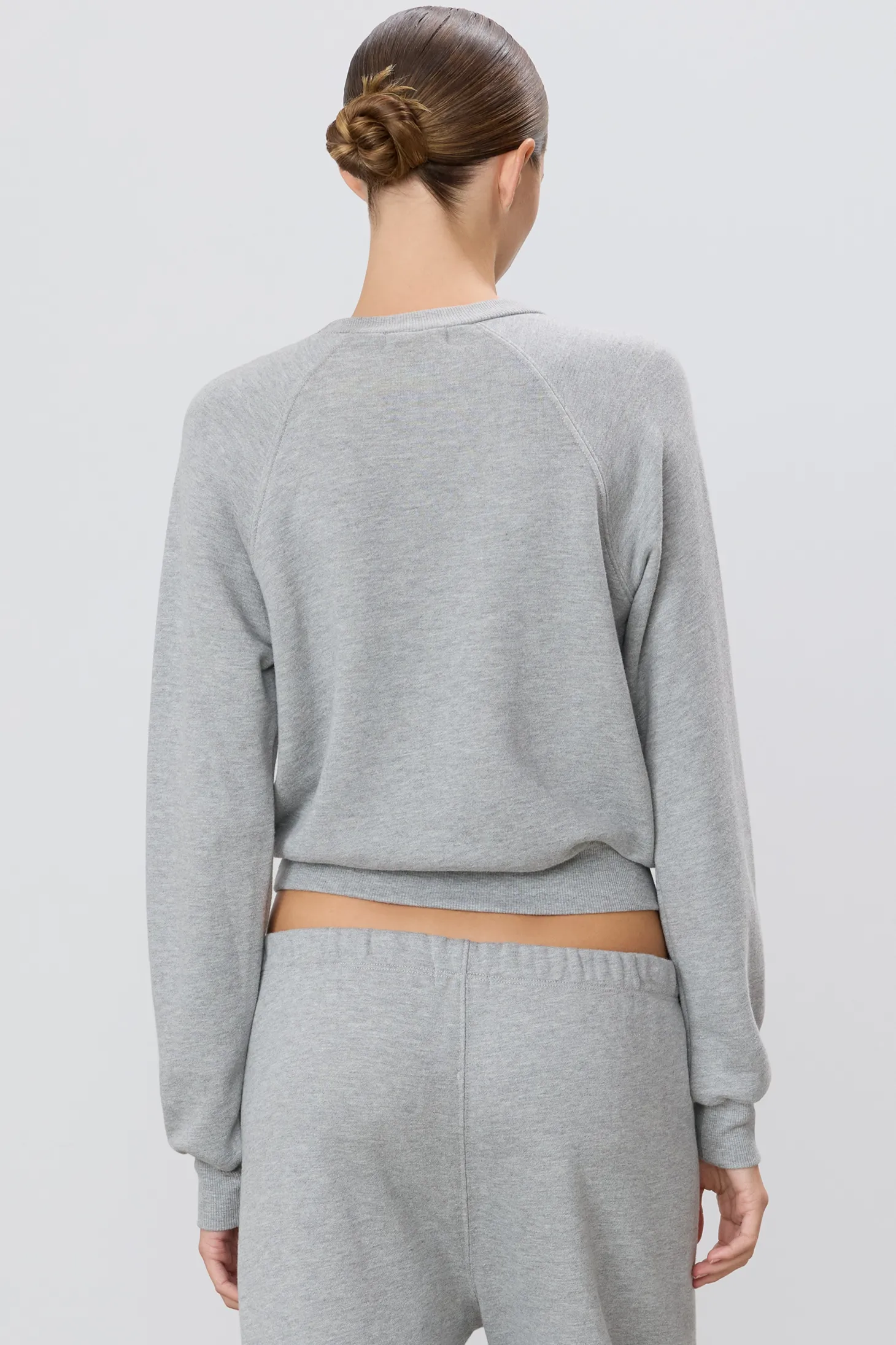 SHRUNKEN RAGLAN SWEATSHIRT