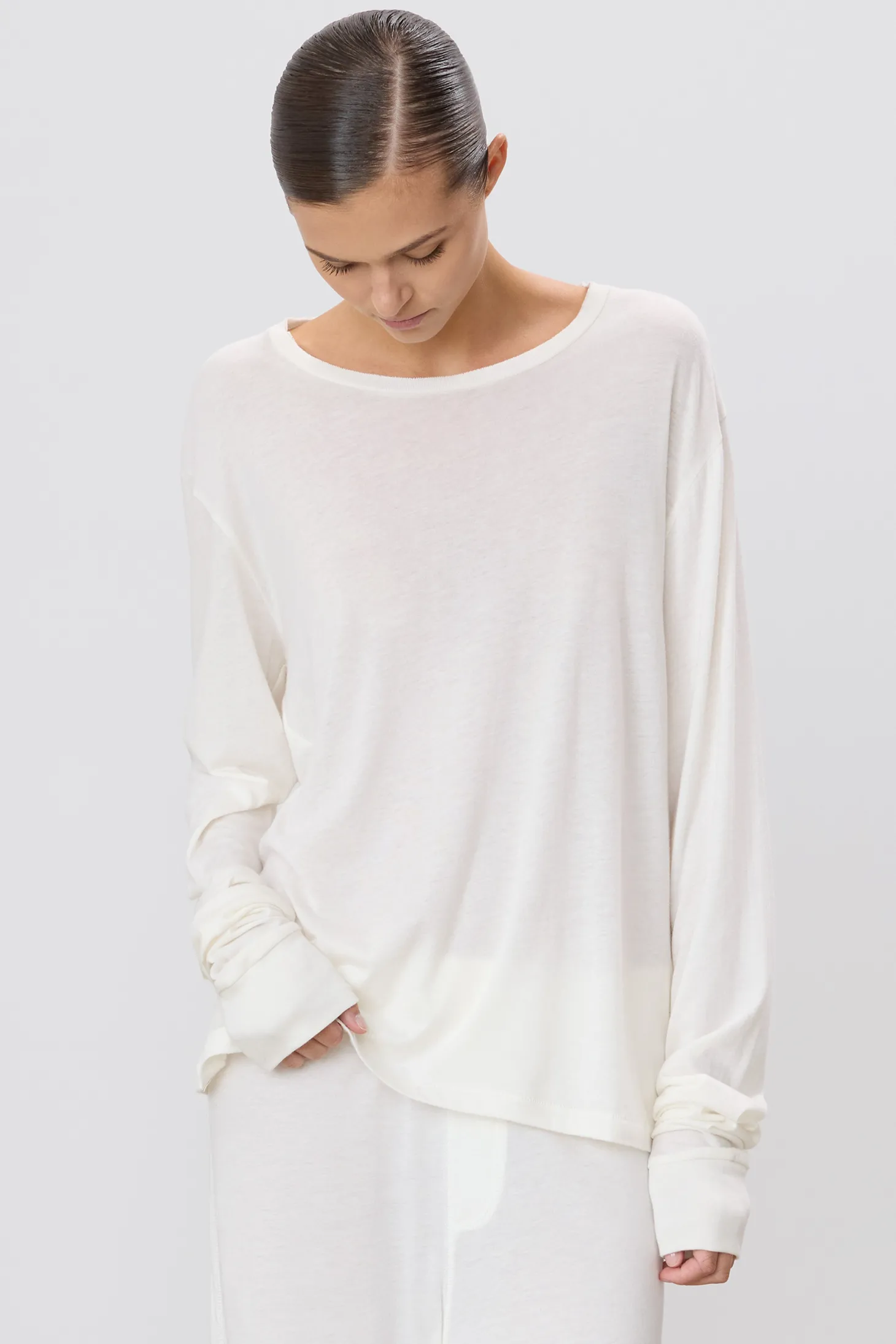 The Long Sleeve Boyfriend Tee by Éterne