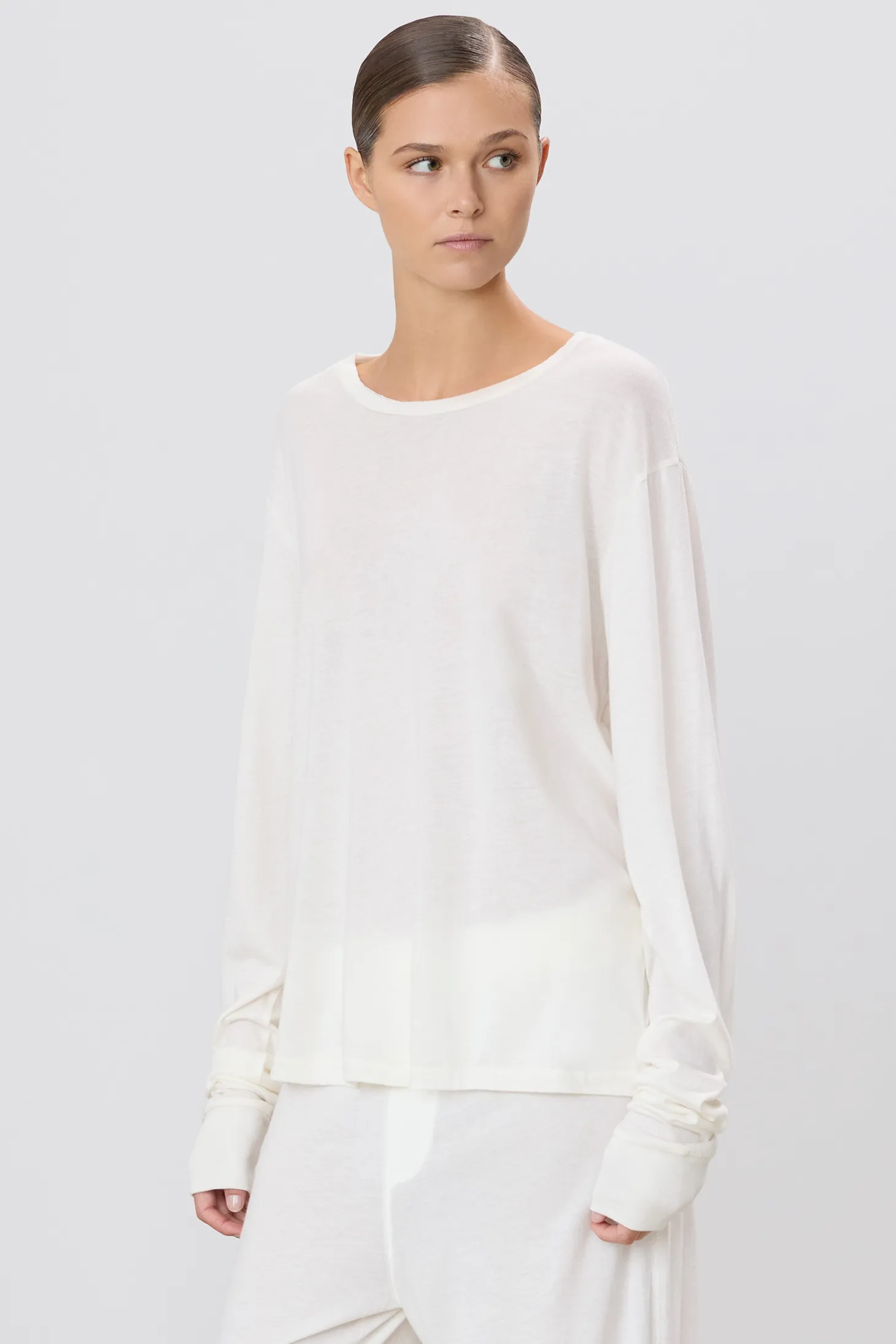 The Long Sleeve Boyfriend Tee by Éterne