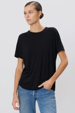 The Short Sleeve Boyfriend Tee by ÉTERNE